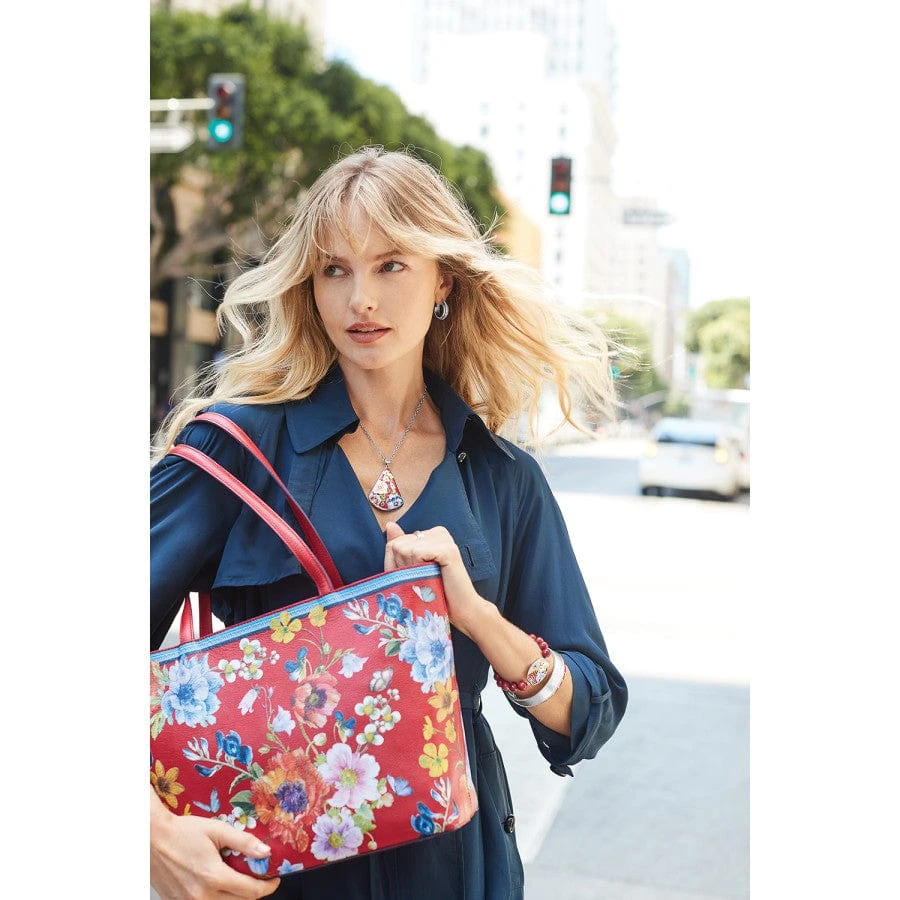 Blossom Hill Rouge Scarlet Tote 8 Blossom Hill Rouge Scarlet Tote - Image 6