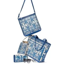 Florabella Messenger -Brighton Shop florabella messenger blues 3 bf9a69e1 baea 4abc b29b 73d1532255b3