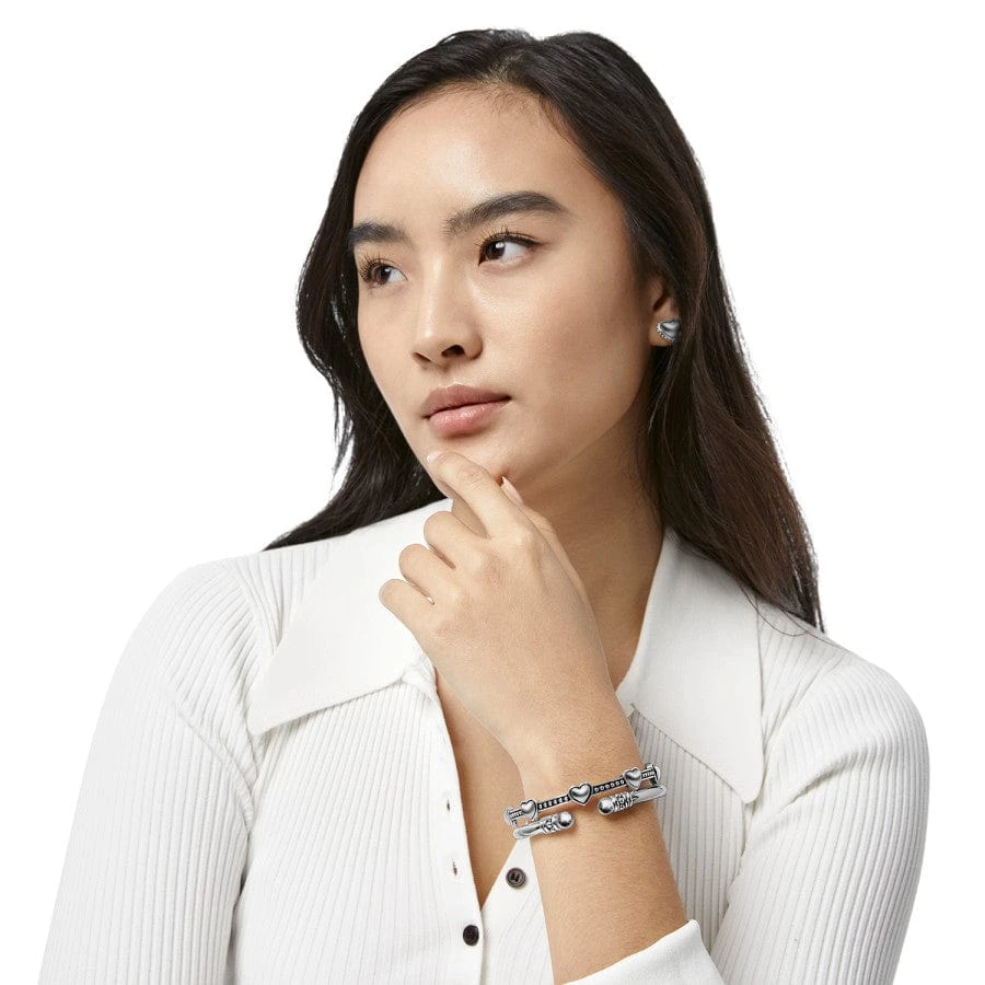 Pretty Tough Bold Petite Heart Bangle 7 Pretty Tough Bold Petite Heart Bangle - Image 5