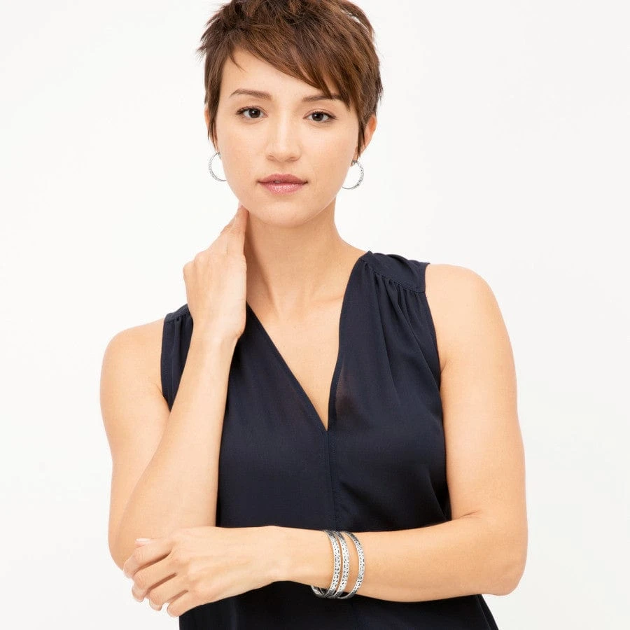 Uluwatu Narrow Bangle 4 Uluwatu Narrow Bangle - Image 2